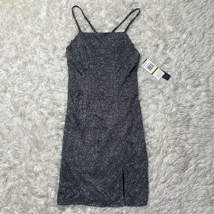 NWT dress  sequin hearts size 3